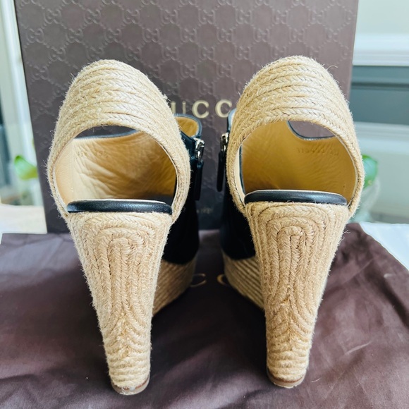 Black and Tan Gucci Wedges - Picture 8 of 9